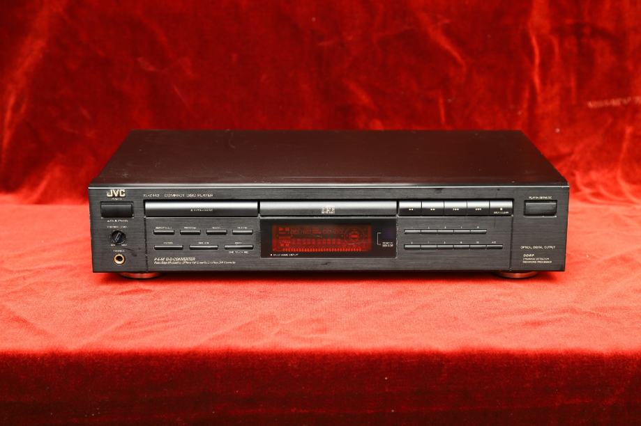 JVC XLZ442 CD player