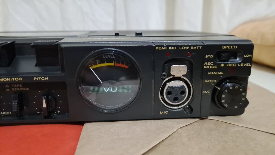 Marantz portable cassette recorder PMD222