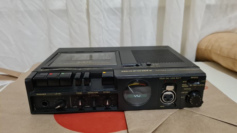 Marantz portable cassette recorder PMD222