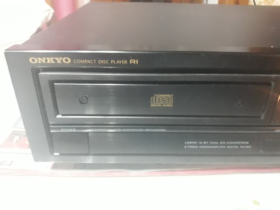 Onkyo dx 6700 cd player