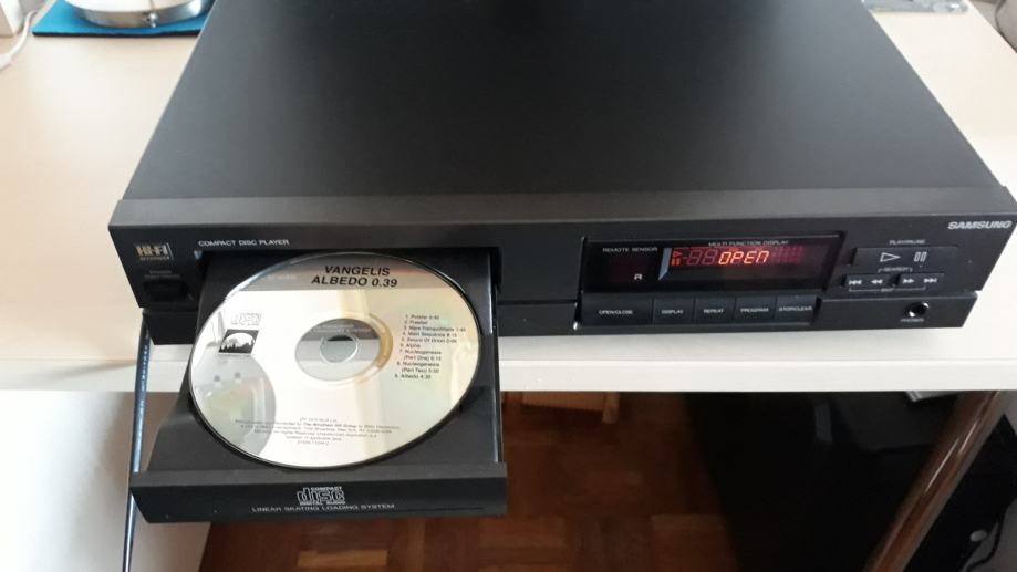 Samsung CD Player CD42R. RASPRODAJA!