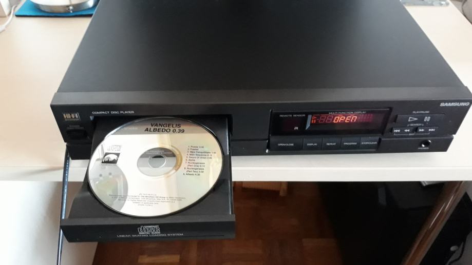 Samsung CD Player CD-42R. RASPRODAJA!