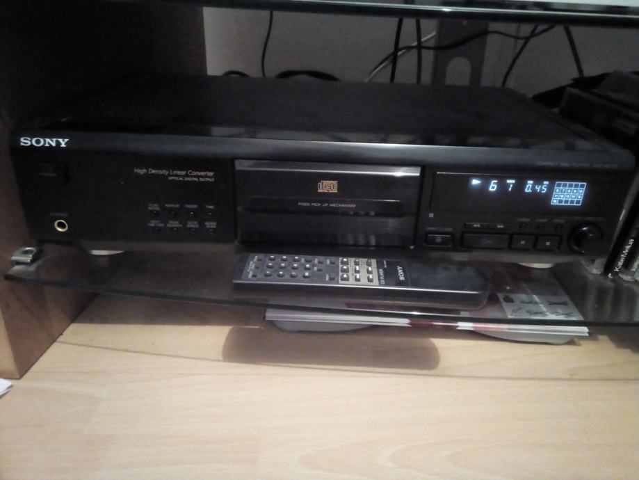 Sony CD player CDP-XE700
