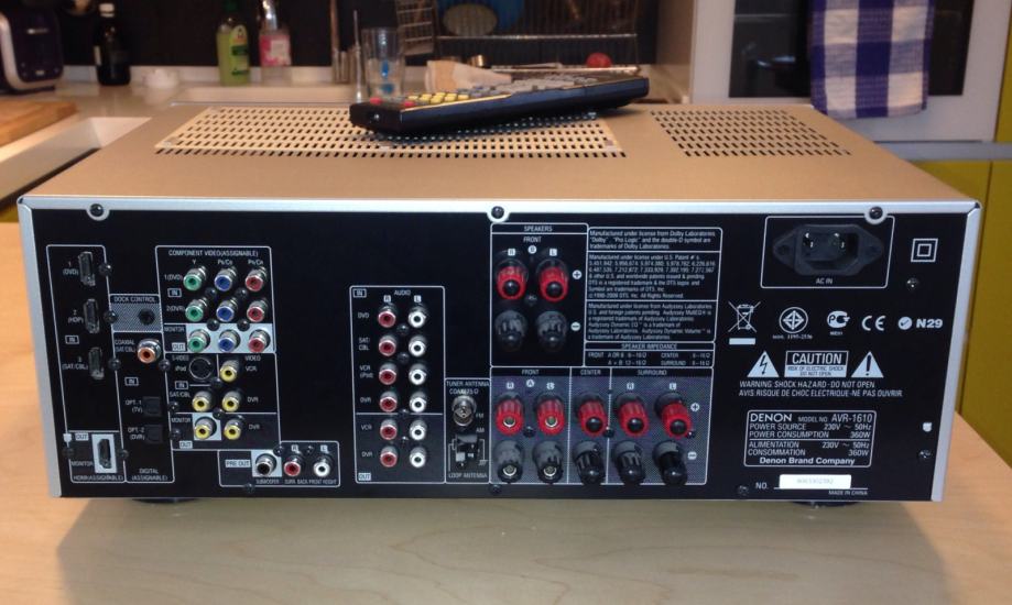 Denon AV Surround Receiver AVR-2105 Averiado – Compra para Piezas o