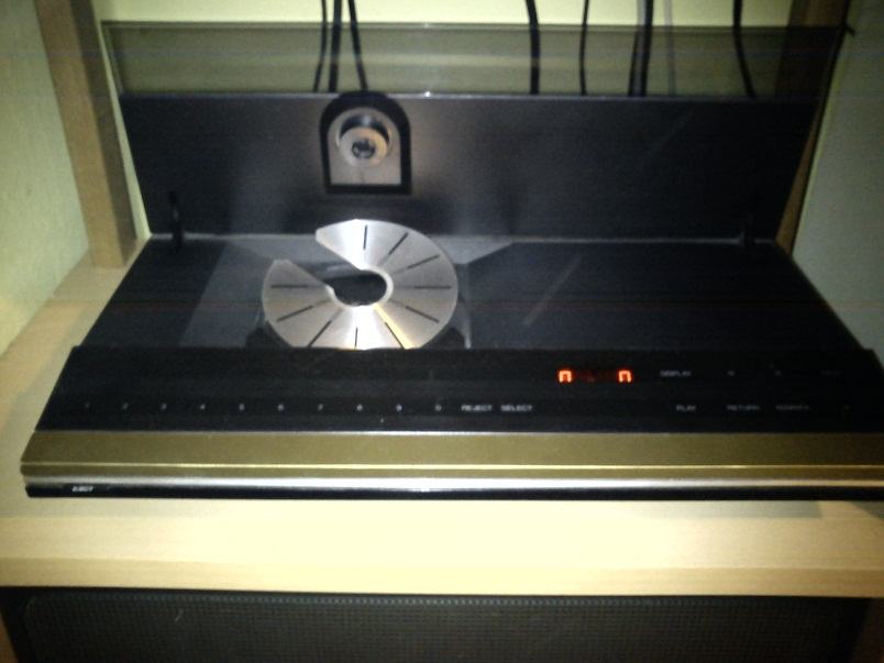 Bang Olufsen -BEOGRAM CDX 2