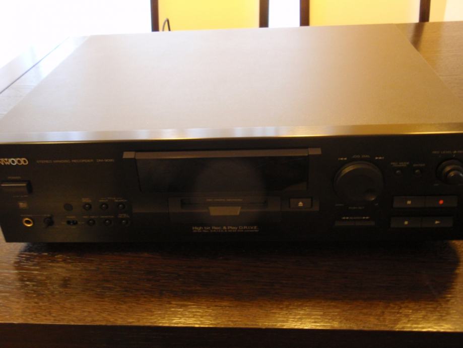 KENWOOD MINIDISC RECORDER DM9090