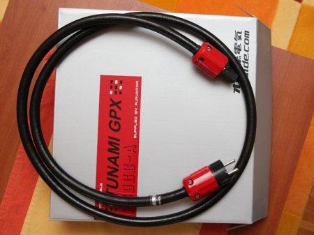 Oyaide Tunami GPXe strujni kabel (2 kom)