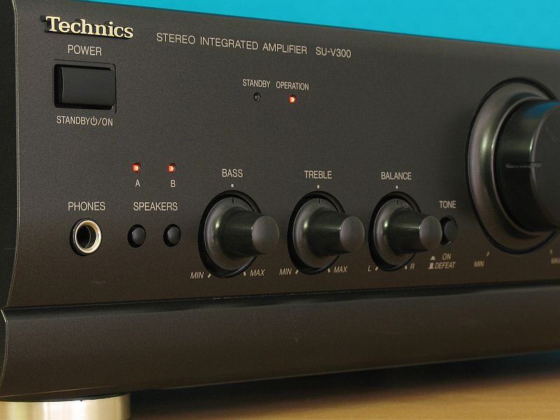 Technics-stereo integrated amplifier SU-V300