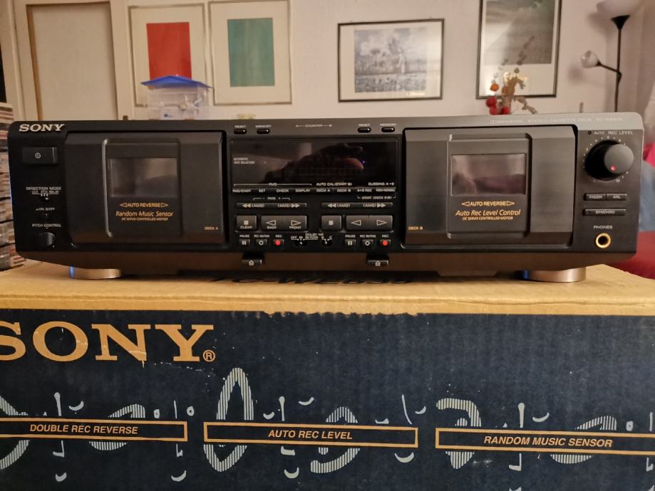 Sony stereo double cassette deck TC-WE635