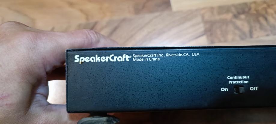 SpeakerCraft Multi Room speaker selector S4
