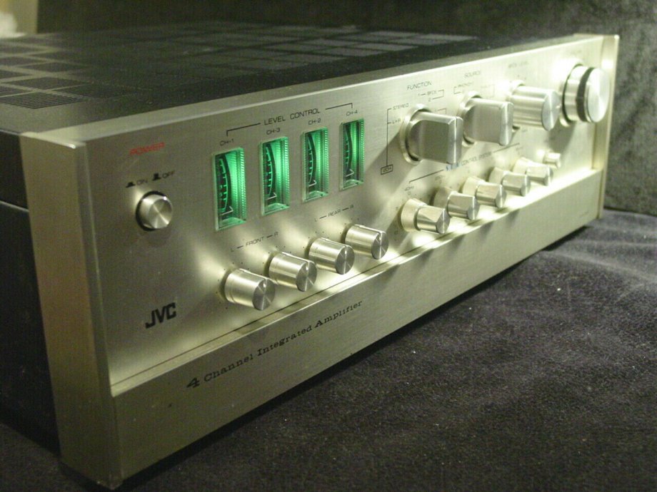 JVC 4VN-990 Quadraphonic Amplifier - 20kg - 1974 godine