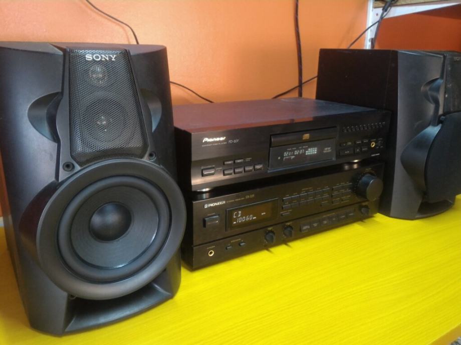 Pioneer pojačalo,cd player i Sony  zvučnici