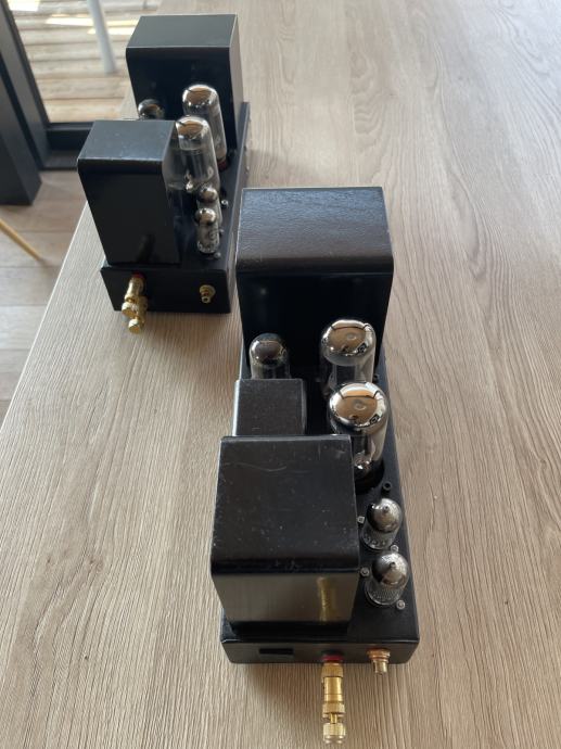 Quad II monoblok cijevna pojačala Quad II monoblock valve Amplifiers