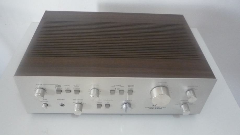 stereo AKAI -AM -2400  -AT 2250 -AT -57 - TOP  modeli- sve je kao NOVO