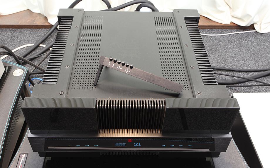 The Gryphon Diablo 300