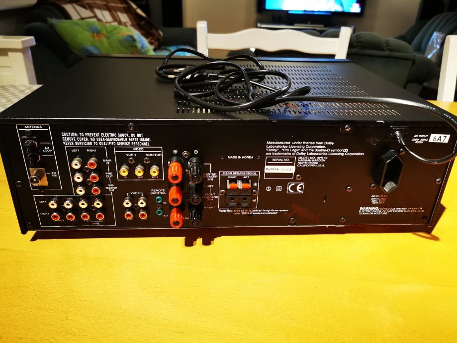 Harman kardon AVR 10 receiver