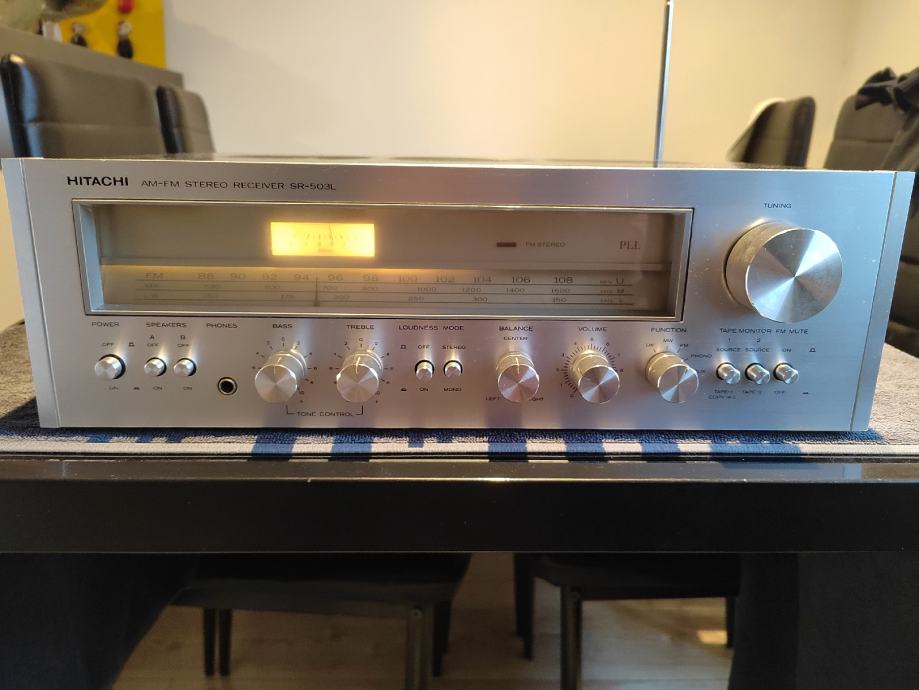 Ampli Stéréo Vintage Hitachi SR-502 – FM/AM – Fonctionnel – Bon état