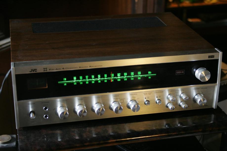 JVC 4VR5426X monster receiver, moguća zamjena uz doplatu