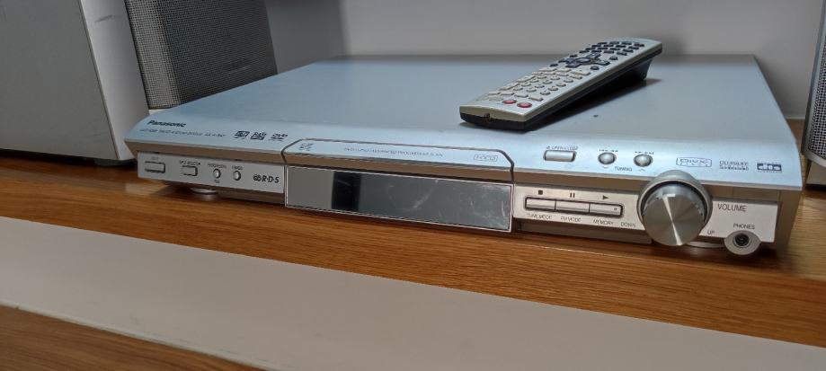 Panasonic SA -HT845 5.1 Surround kućno kino