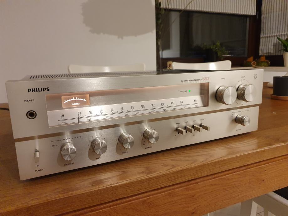 Philips 682 vintage receiver