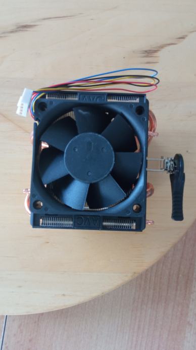AMD stock cooler/hladnjak od Phenom II X4 procesora
