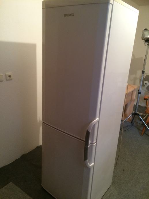 Beko CSA34010 kombinirani hladnjak