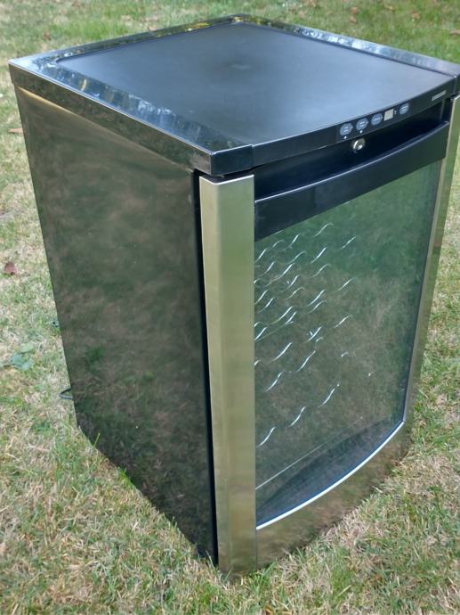 Hladnjak za vino Samsung RW13EBSS
