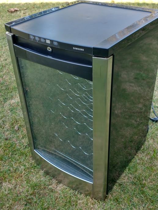 Hladnjak za vino Samsung RW13EBSS