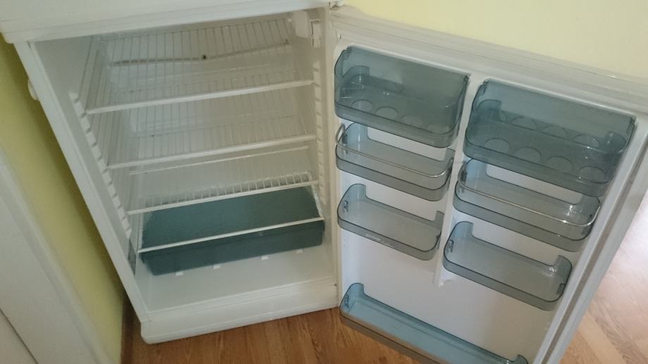 Prodajem frižider +ledenica