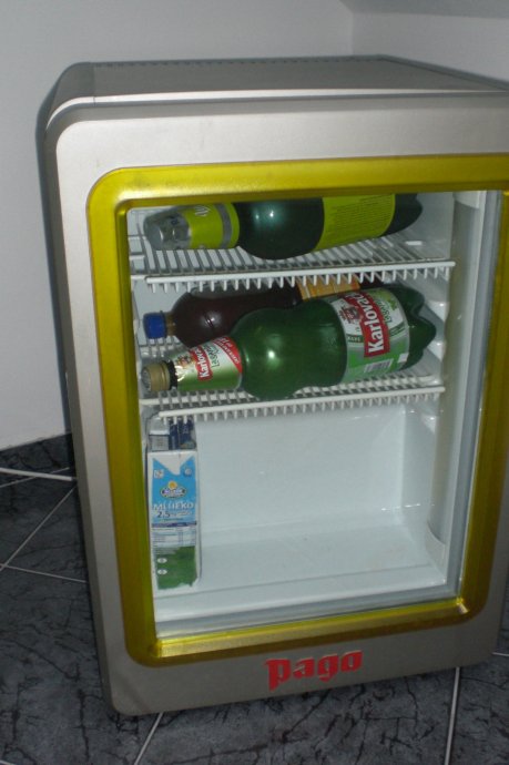 Ugostiteljski frižider mali