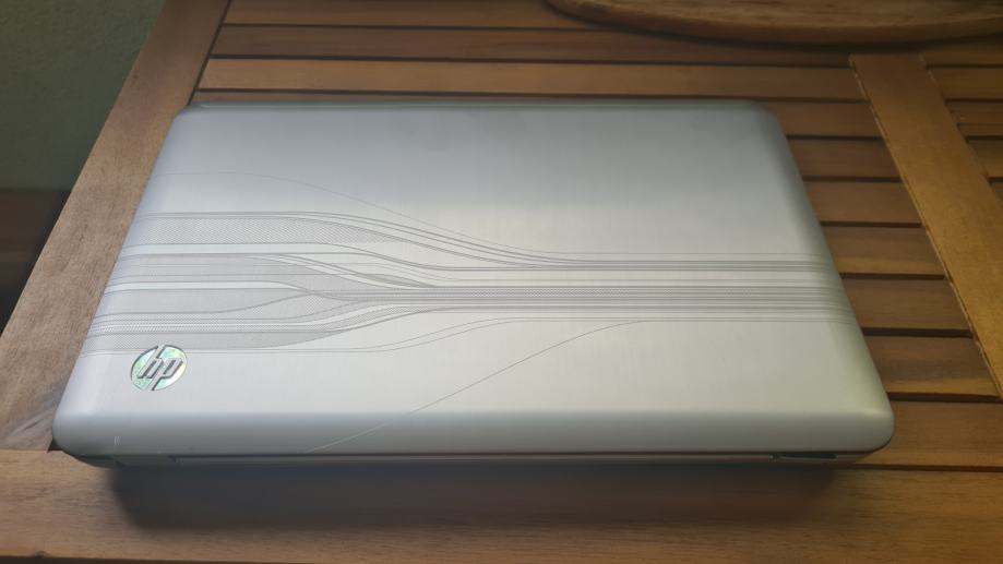 Laptop HP Pavilion dv6 - Intel Core i5, 2.4 GHz, 15.6'' display