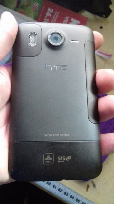 Kolekcionarski mobitel HTC HD Desire A9191 s cijelim setom 2 komada