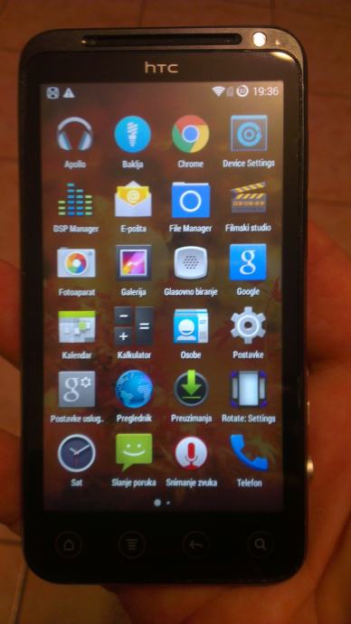HTC Evo 3D rootan, custom rom kitkat 4.4.4.  micro sd 8gb Odličan!!!
