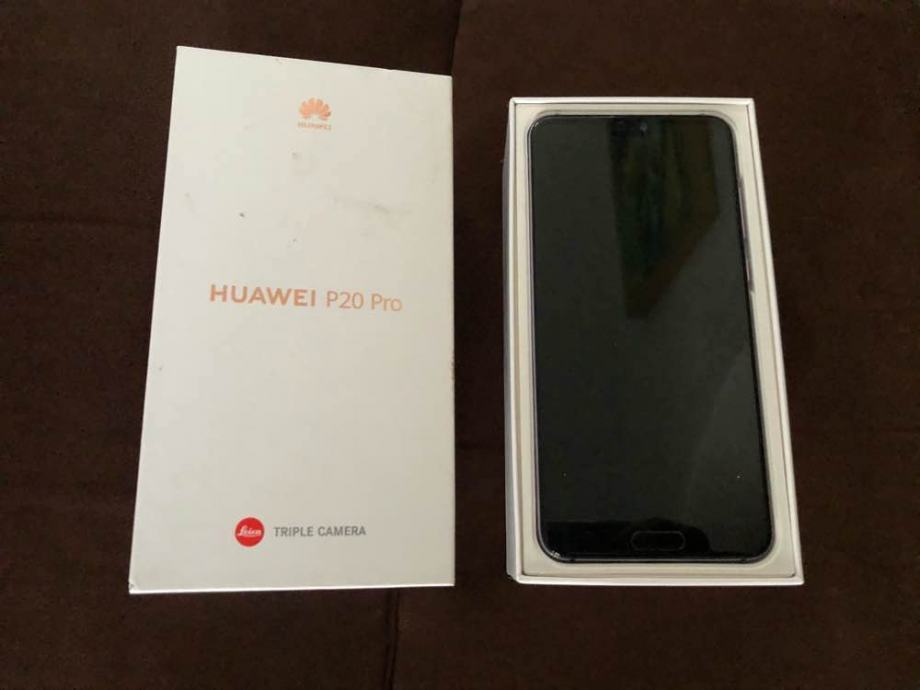Huawei p20 pro -ocuvan....moze zamjena