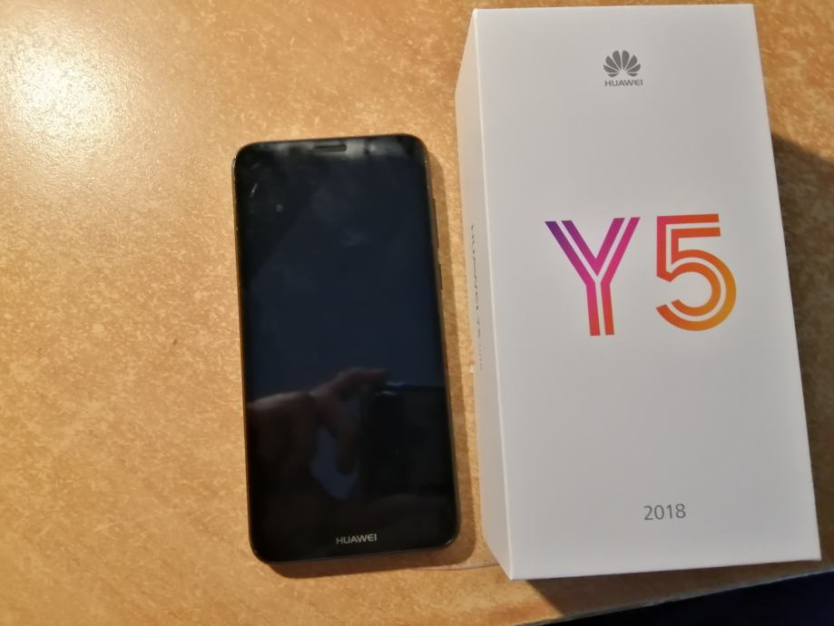 Prodajem mobitel Huawei Y5 2018
