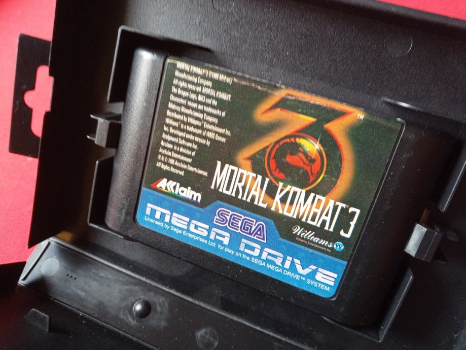 Boîte jeu Mortal Kombat Mega Drive