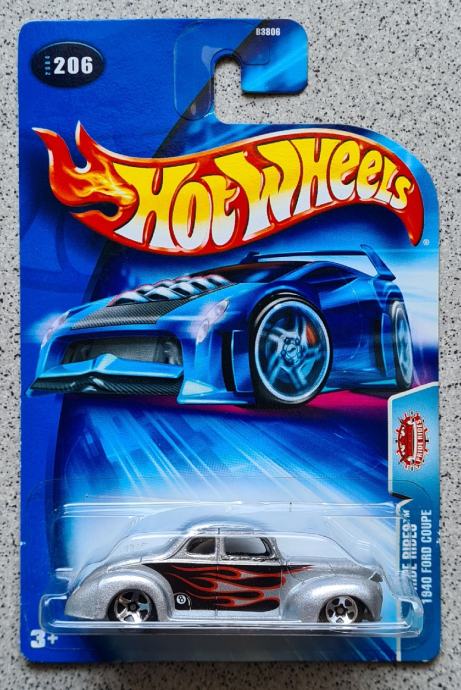 Hot Wheels 1/64 – Ford Coupe 1940 Classics #19/30 – Spectraflames – Vert – Modèle Collector