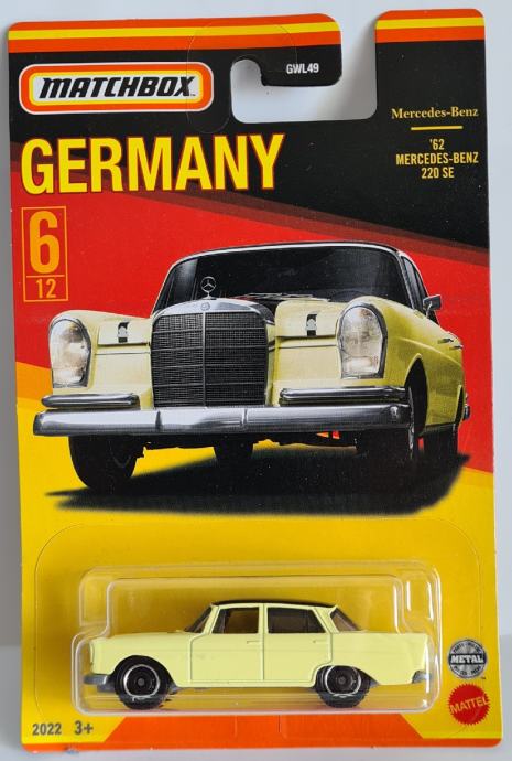Matchbox Mercedes-Benz 220 SE 1962 - 70 Jahre Special Edition In Silber