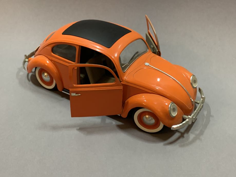 N24.457 VW Volskwagen Coccinelle Beetle Allemagne Majorette voiture miniature