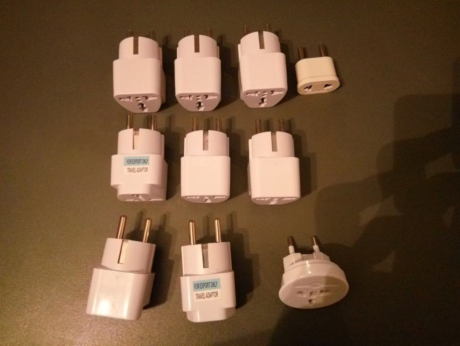 Strujni adapter priključak sa UK,US na EU