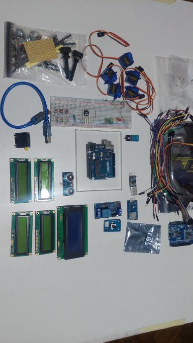 Arduino Uno sa dodacima