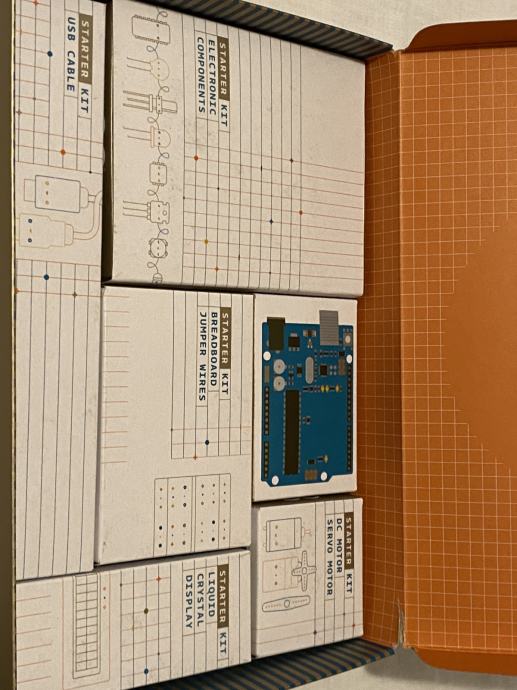 ARDUINO UNO STARTER KIT ARDUINO UNO STARTER KIT