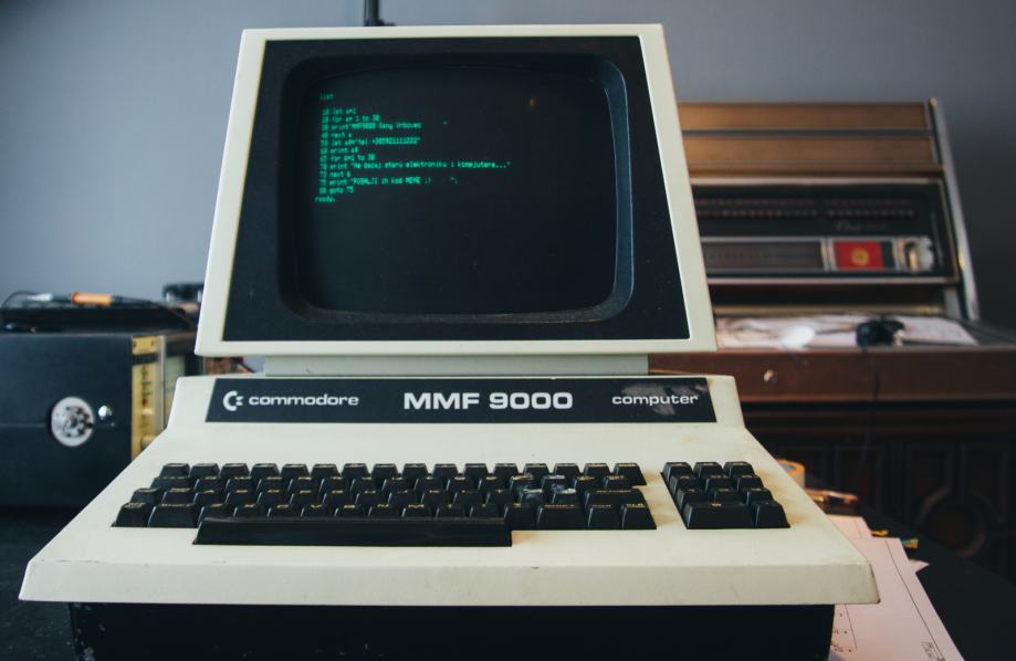 Commodore mmf9000