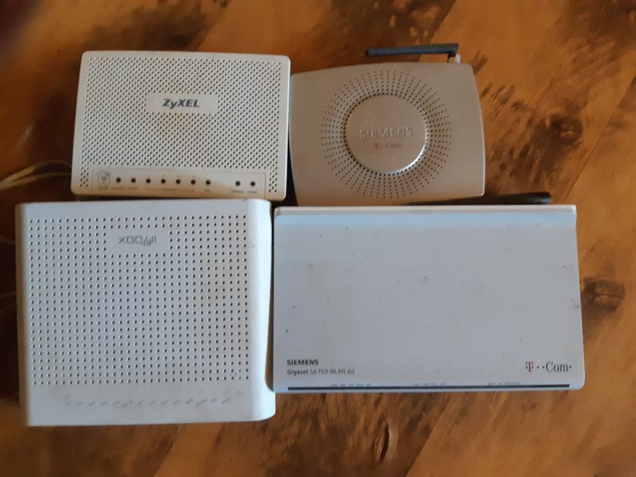 lot od 4 wifi rutera
