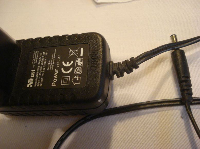 Trust AC-adapter