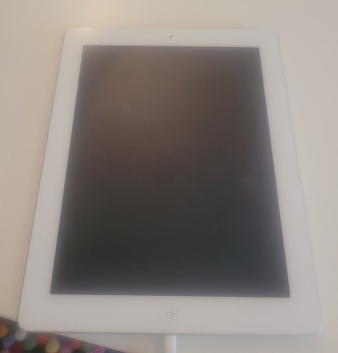 Apple iPad 4 32gb, izuzetno dobro stanje