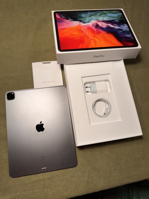 iPad Pro 12.9inch (4th Generation) WiFi + Magic Keyboard (HR)