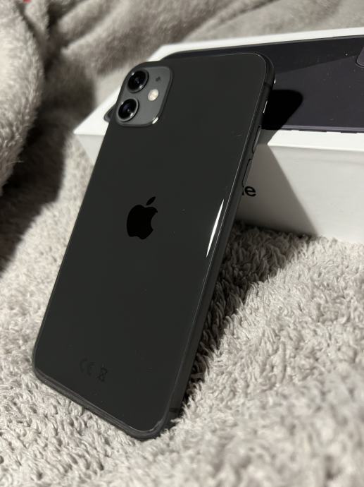 Apple Iphone 11 64gb crni