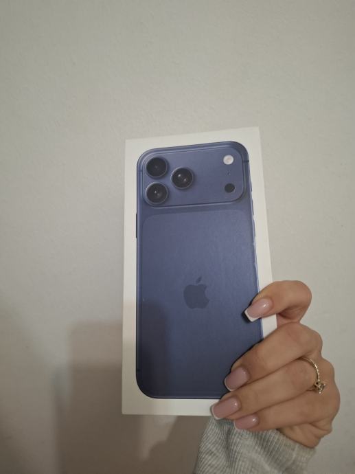 iphone-17-pro-max-s-ra-unom-neotvoren