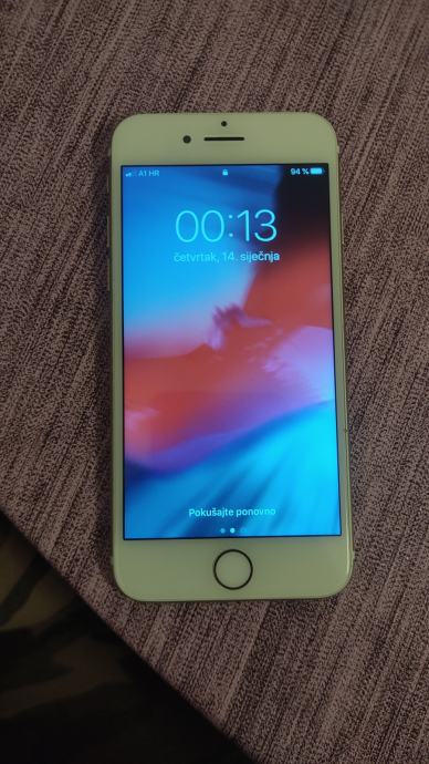 iPhone 7 - nova baterija - otključan - zlatni/gold